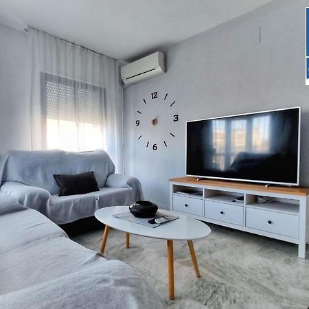 Apartamento Y Parking En Pleno Centro, Damas Huelva Bagian luar foto
