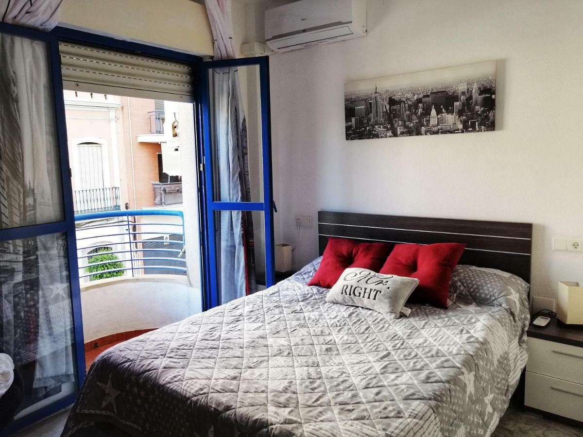 Apartamento Y Parking En Pleno Centro, Damas Huelva Bagian luar foto