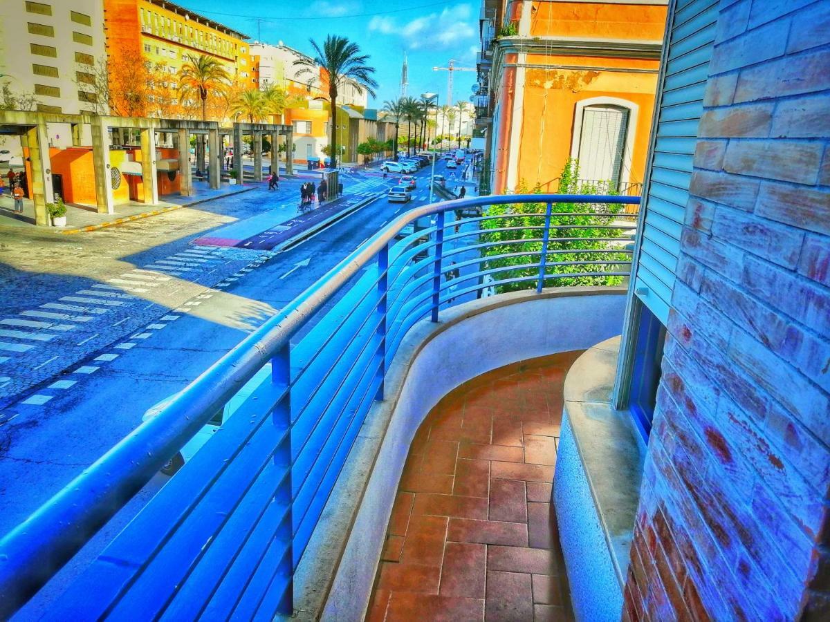 Apartamento Y Parking En Pleno Centro, Damas Huelva Bagian luar foto